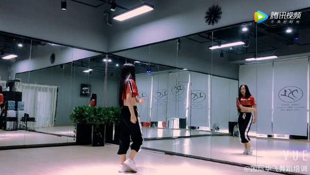 差不多先生-爵士舞